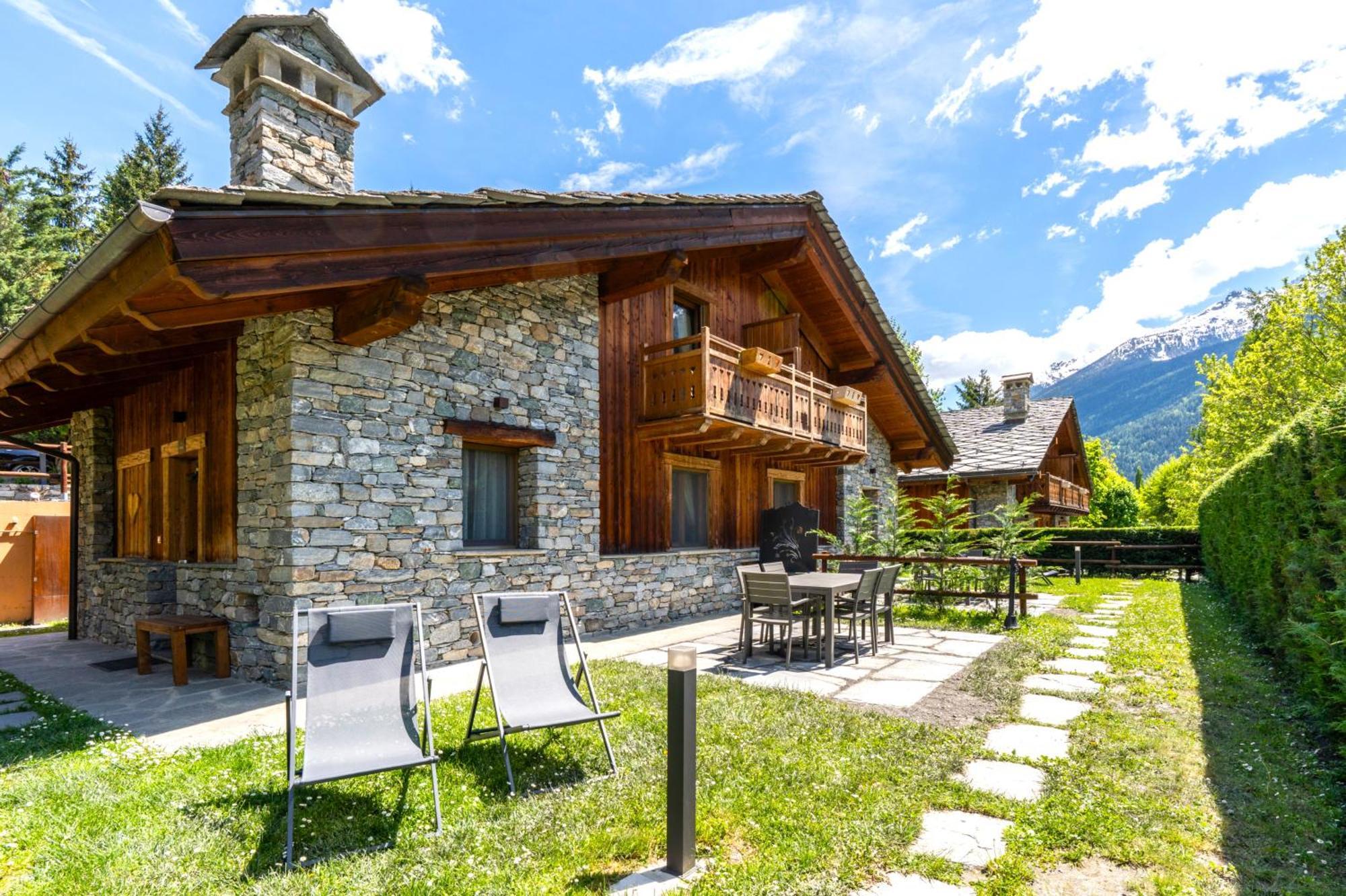 Bijoux Des Alpes - Mont Blanc Village La Salle Zewnętrze zdjęcie
